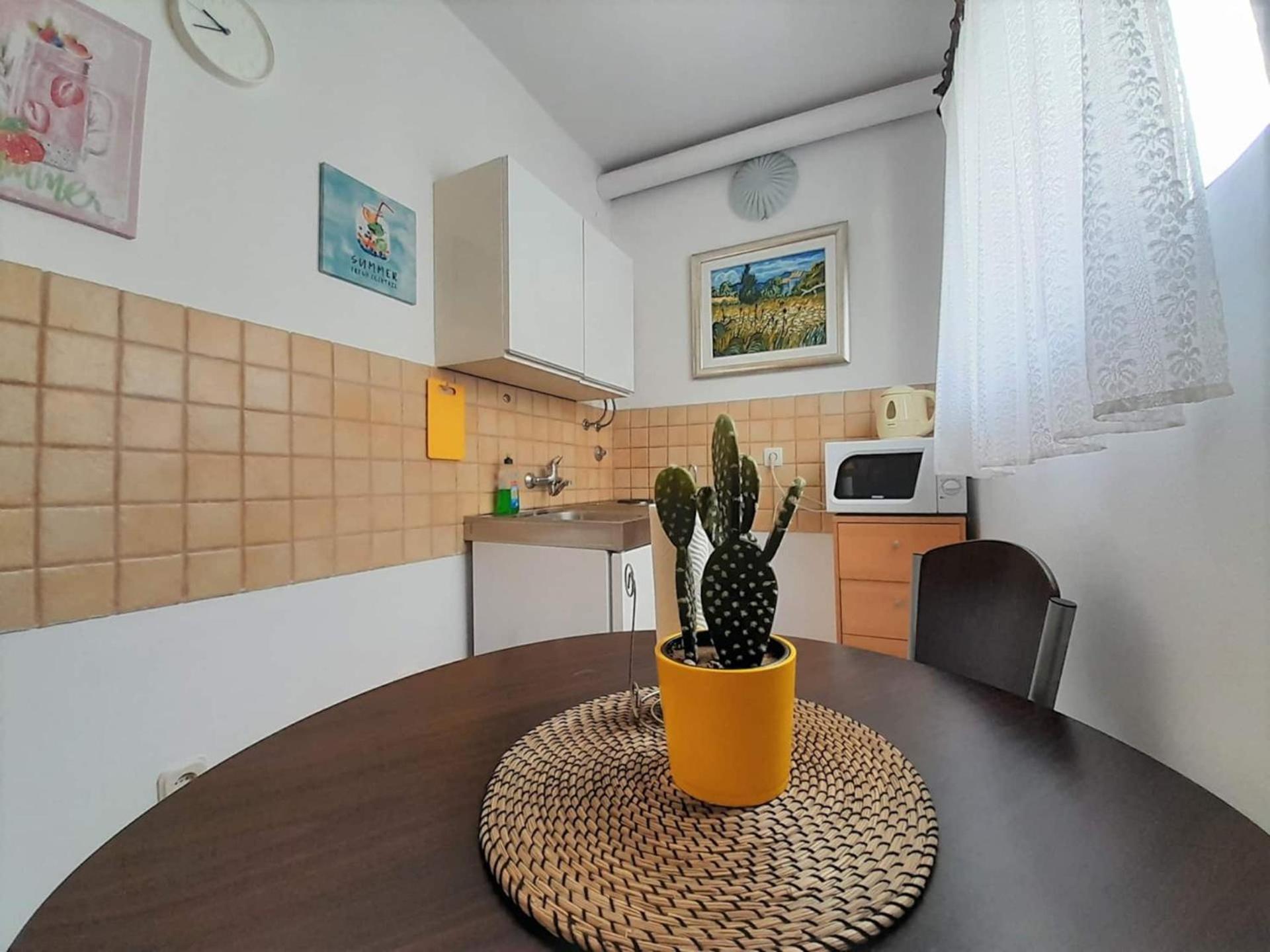 Lovely Studio Malina Close To The Beach Đảo Krk Ngoại thất bức ảnh
