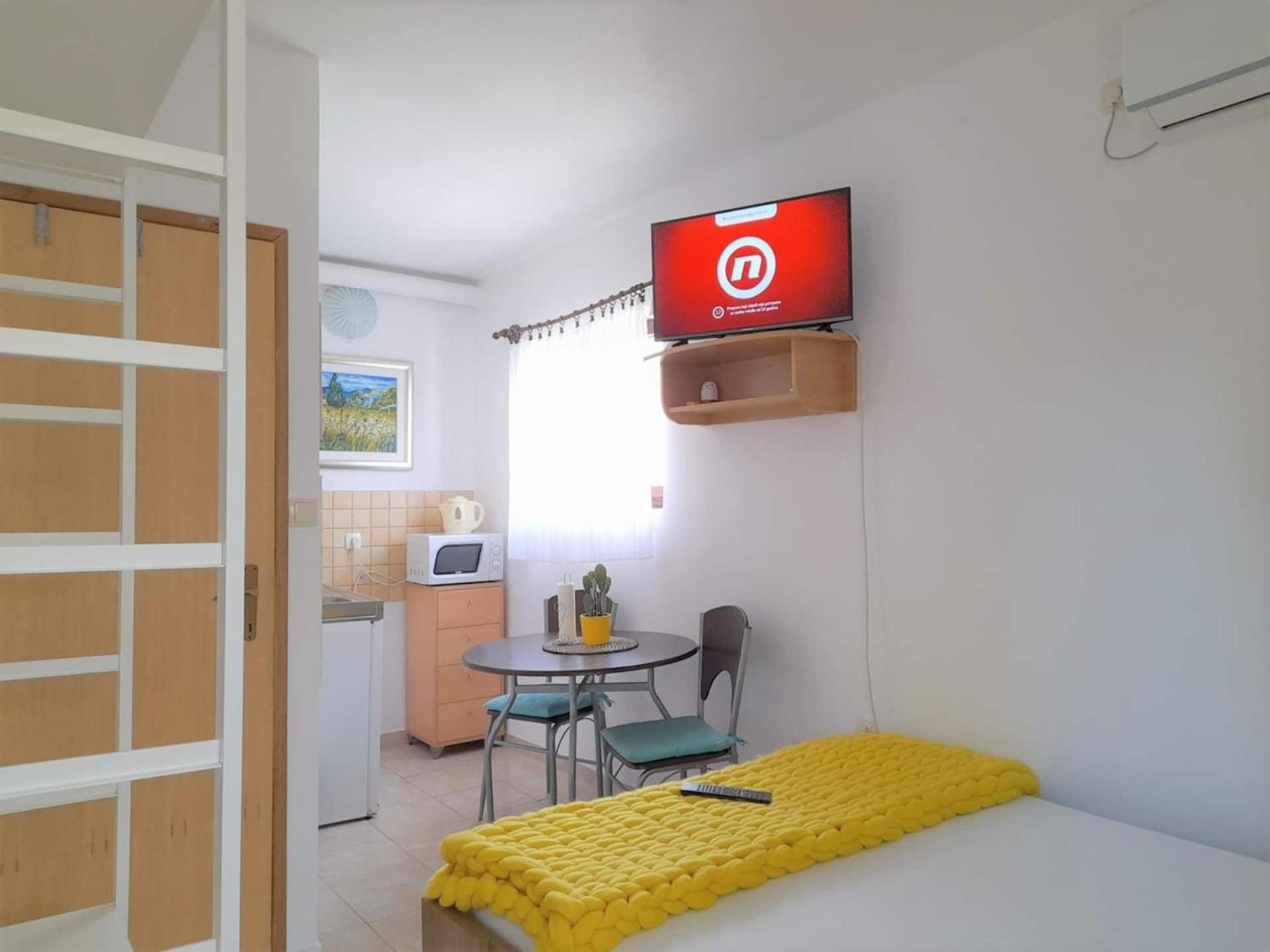 Lovely Studio Malina Close To The Beach Đảo Krk Ngoại thất bức ảnh
